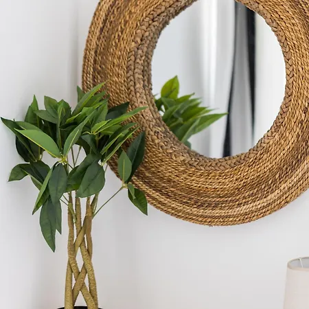 Oval Elegant By Binobi!