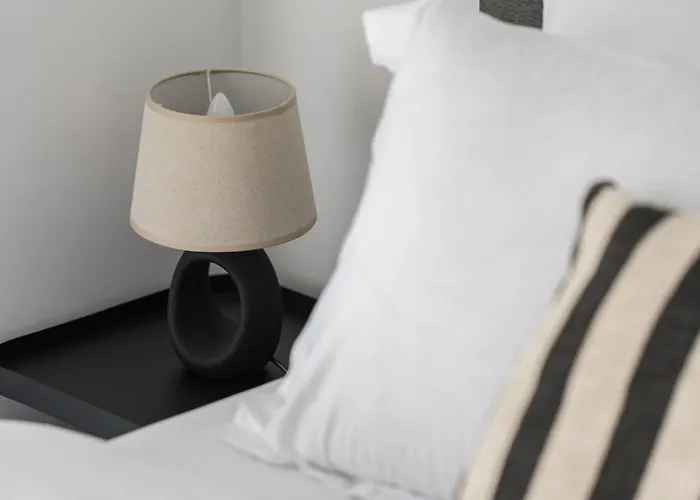 Oval Elegant By Binobi!