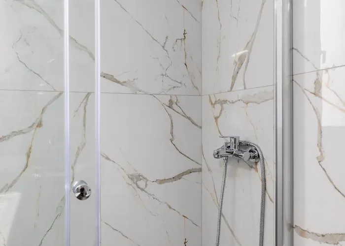 Oval Elegant By Binobi! Tessalónica