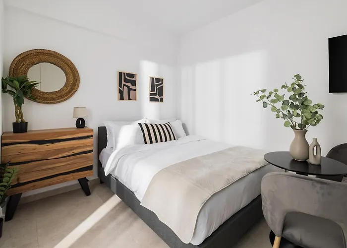 Oval Elegant By Binobi!